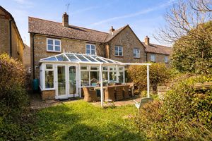 Rear- click for photo gallery